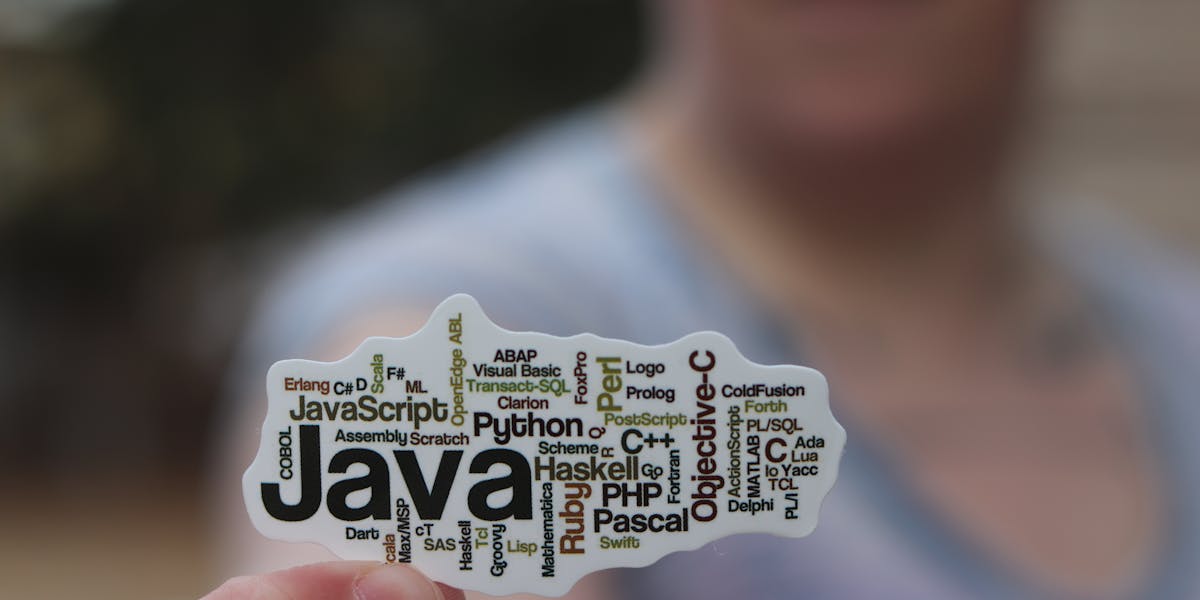 Camisetas que combinam com cada linguagem de programação