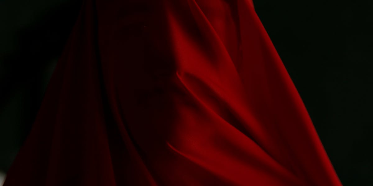 Camisetas com dicas de regex escondidas