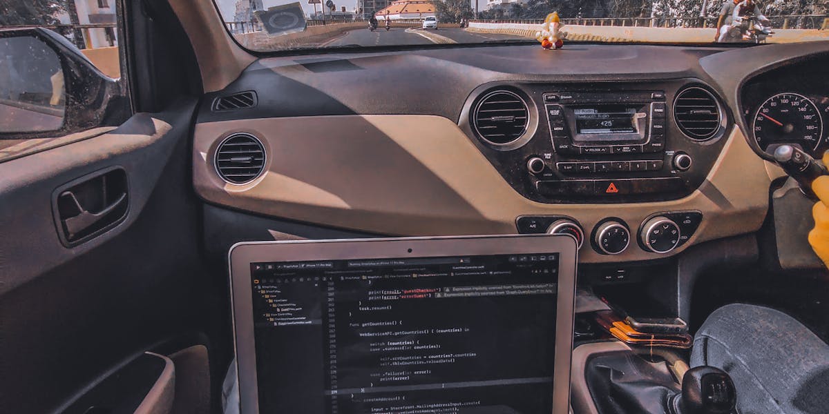 Camisetas com inspiração visual em dashboards