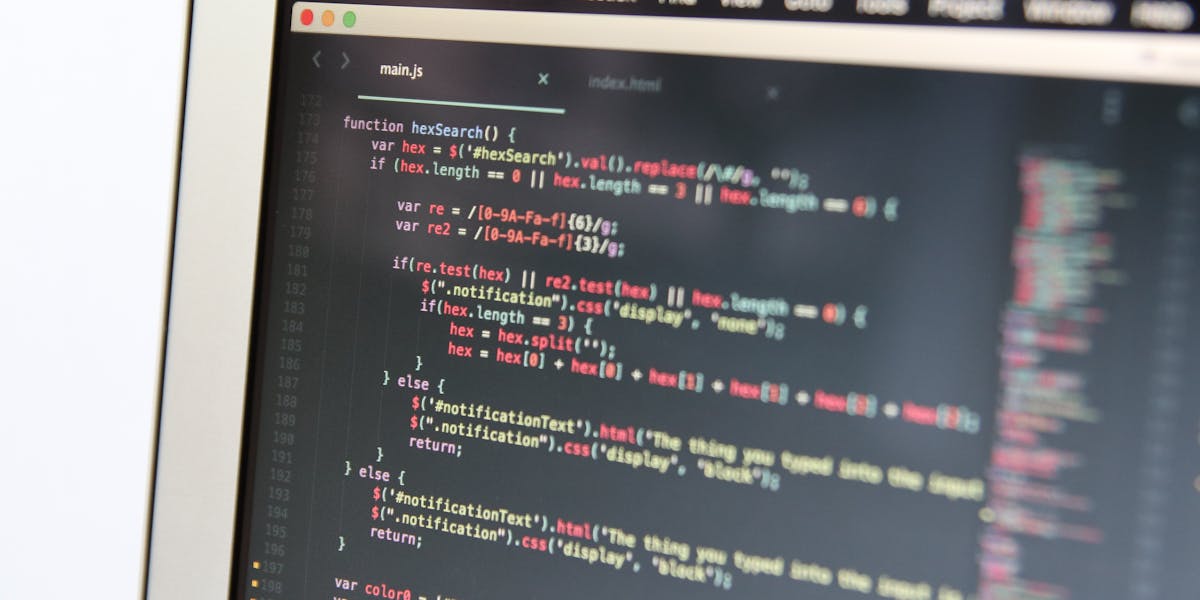 Camisetas com estatísticas falsas de código