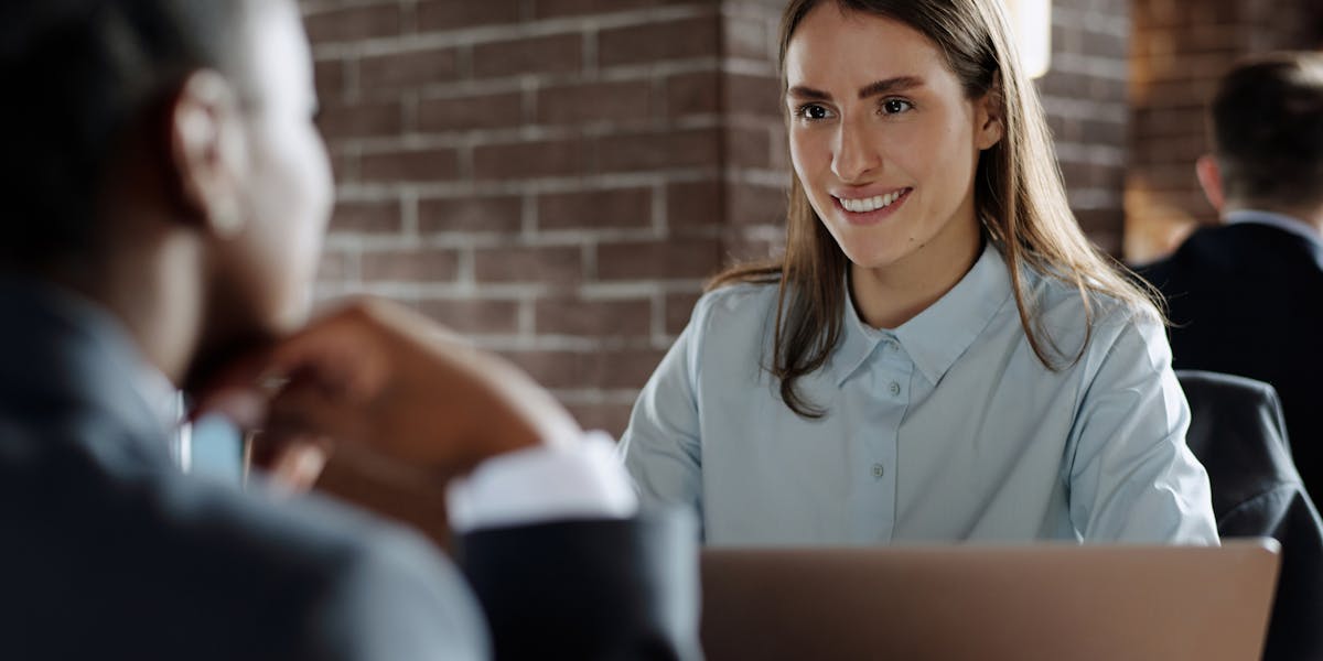 Camisetas com erros comuns em entrevistas técnicas