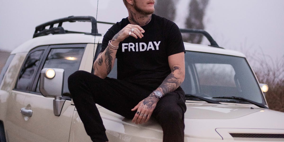 Camisetas para devs que só fazem deploy na sexta